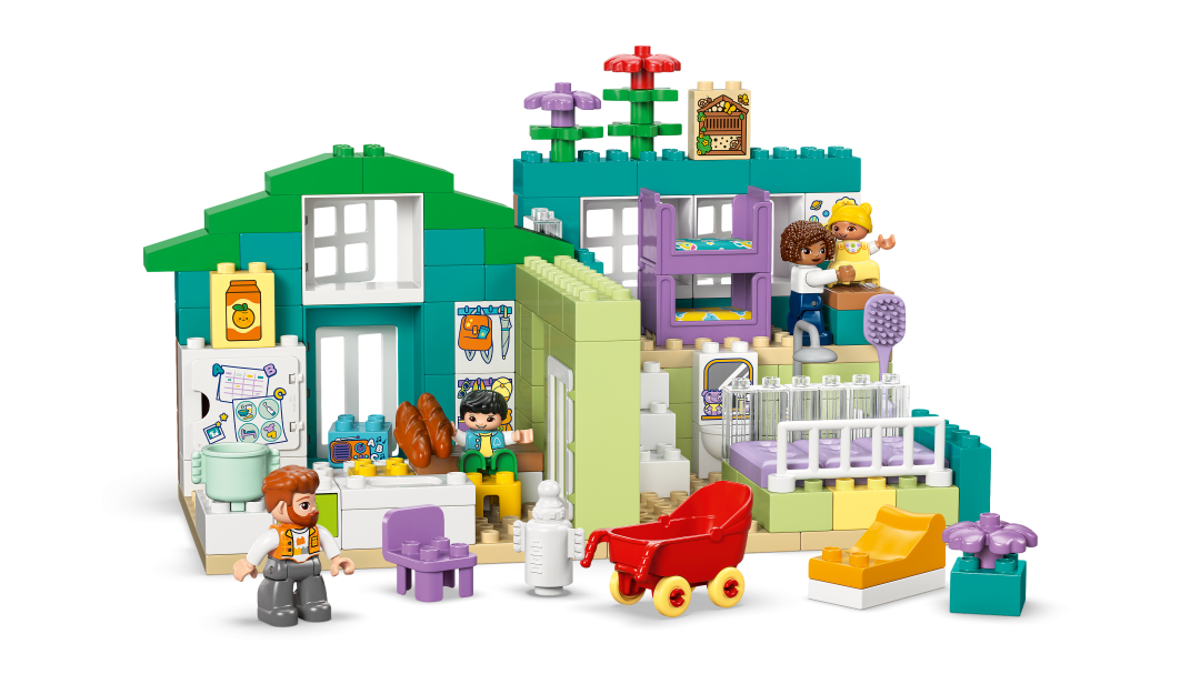 LEGO DUPLO 3-in-1 Modern Family House with Figures 10470