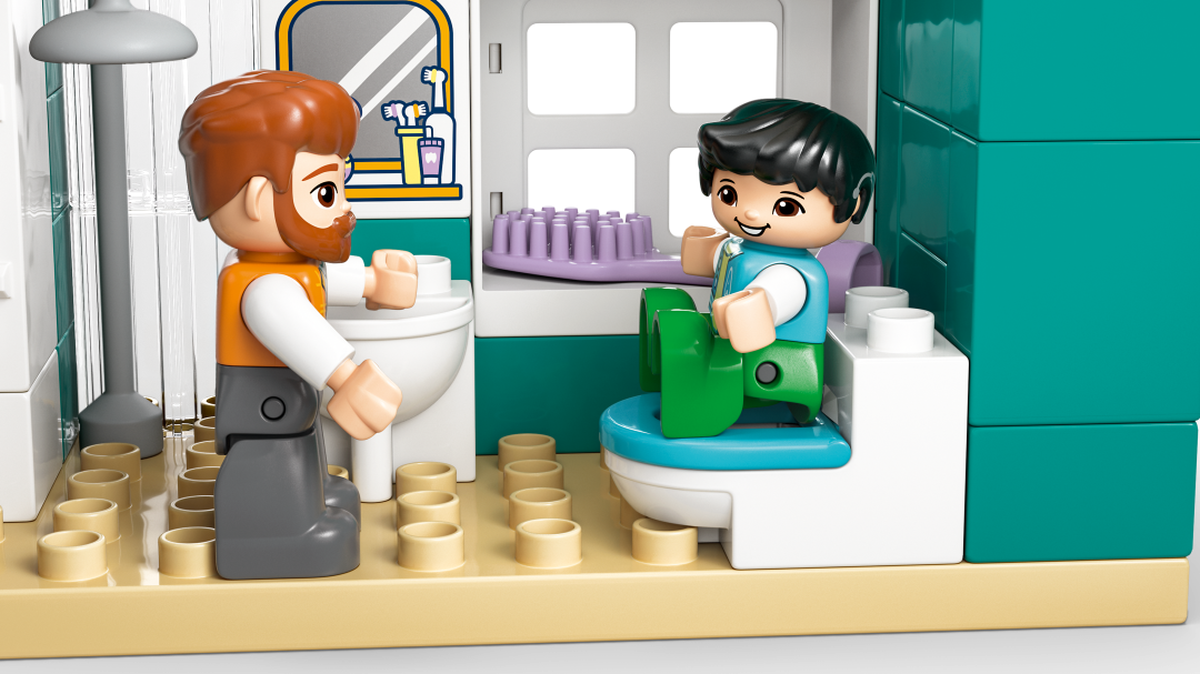LEGO DUPLO 3-in-1 Modern Family House with Figures 10470