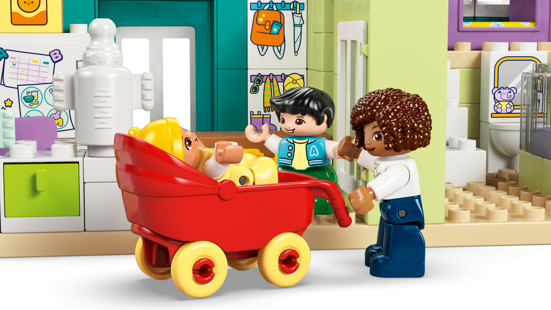LEGO DUPLO 3-in-1 Modern Family House with Figures 10470