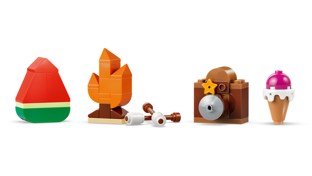 LEGO Bluey Brick-Built Bluey Family 11217