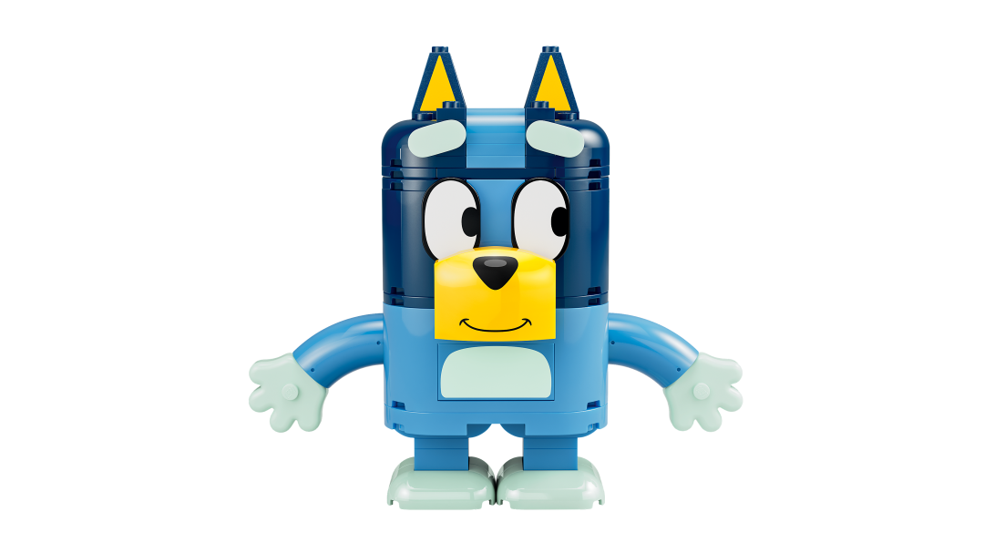 LEGO Bluey Brick-Built Bluey Family 11217
