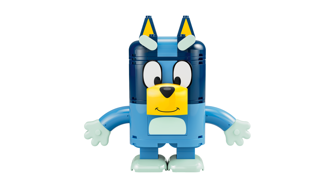 LEGO Bluey Brick-Built Bluey Family 11217