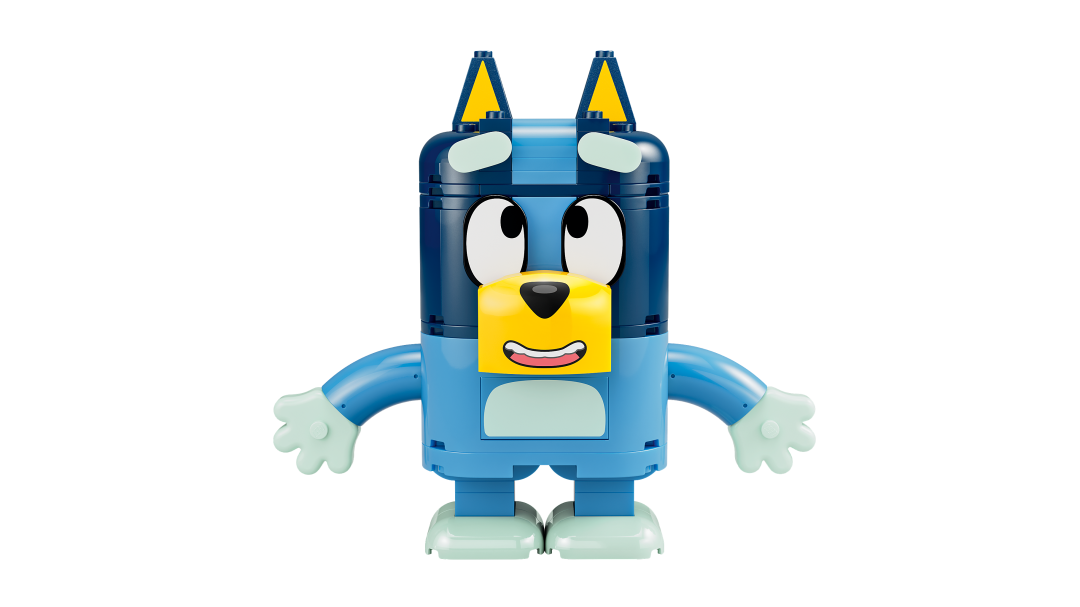 LEGO Bluey Brick-Built Bluey Family 11217