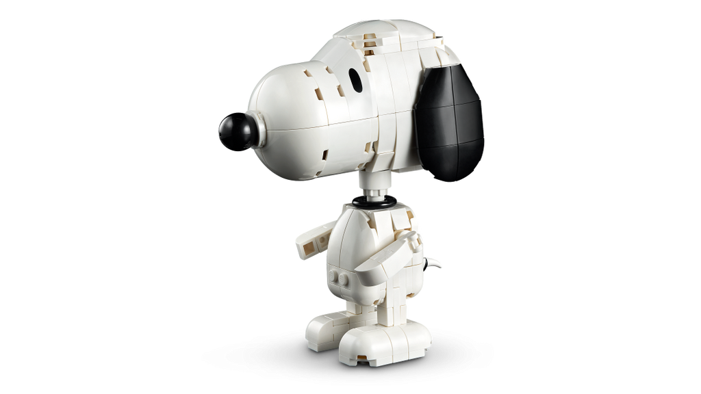 LEGO Ideas Peanuts: Snoopy's Doghouse 21368