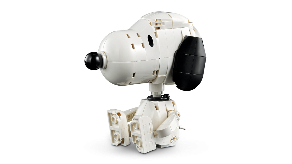 LEGO Ideas Peanuts: Snoopy's Doghouse 21368