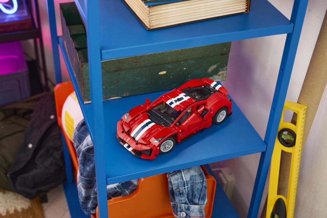 LEGO Technic Ferrari 488 PISTA Car 42235