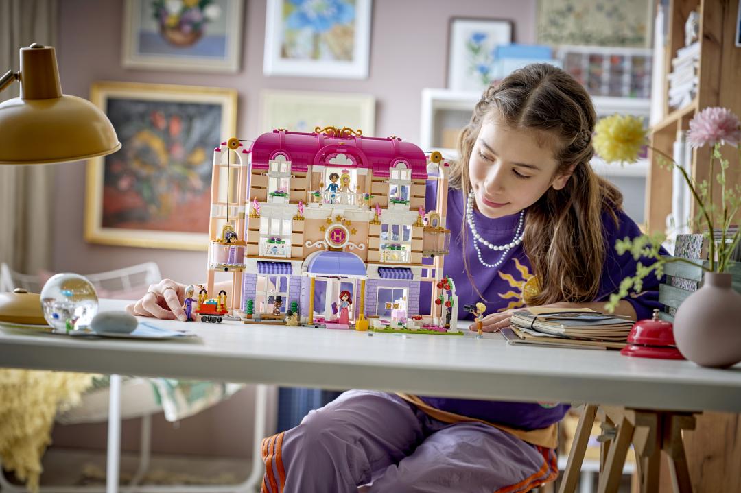 LEGO Friends Heartlake City Grand Hotel 42704