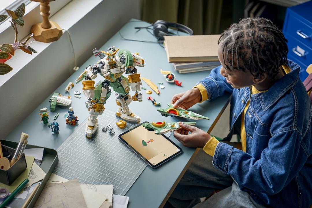 LEGO NINJAGO Lloyd's Titan Mech 15th Anniversary 71860