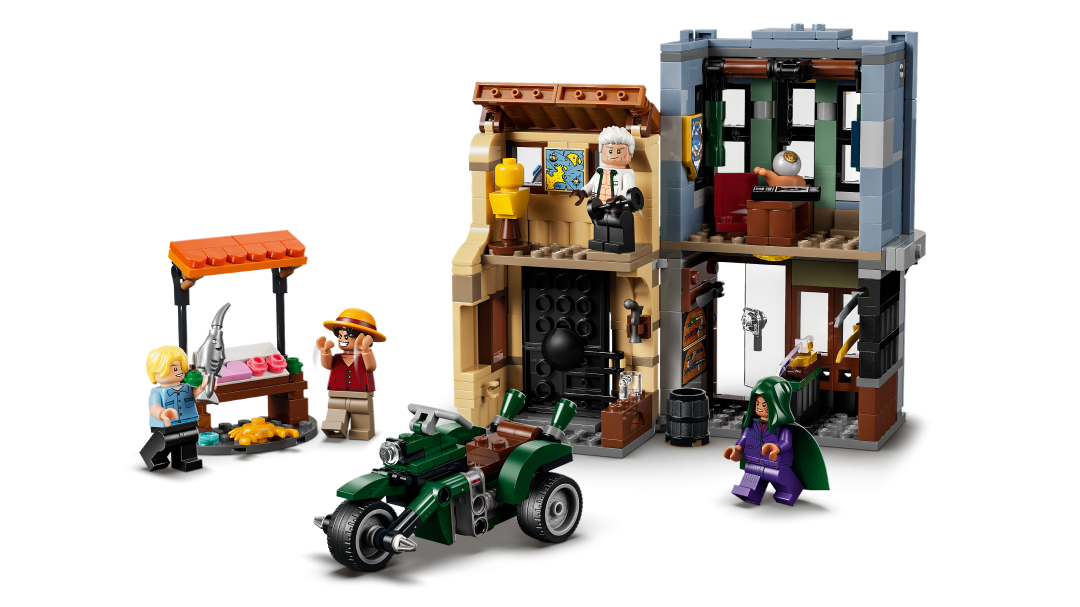 LEGO One Piece Showdown with Captain Smoker 75642