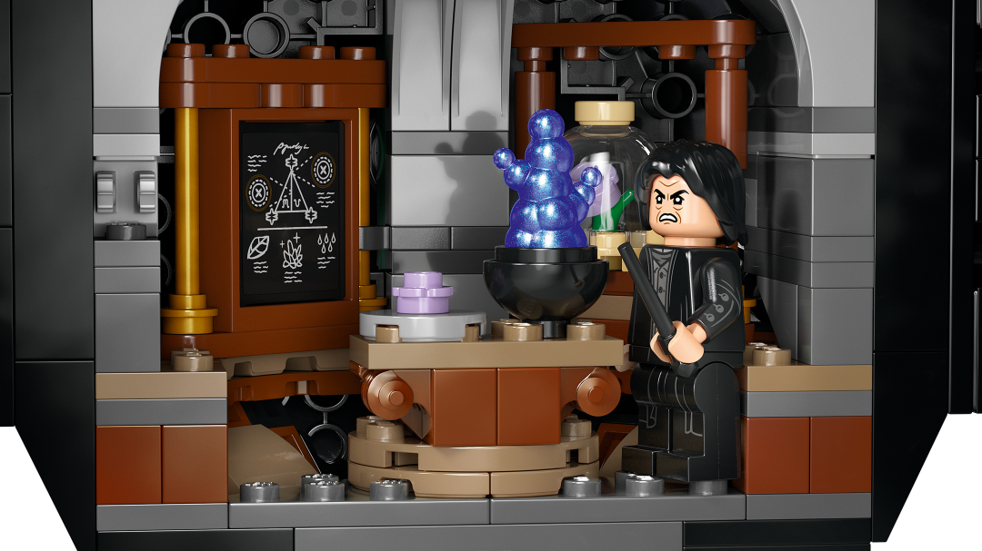LEGO Harry Potter Cauldron: Secret Potions Classroom 76464