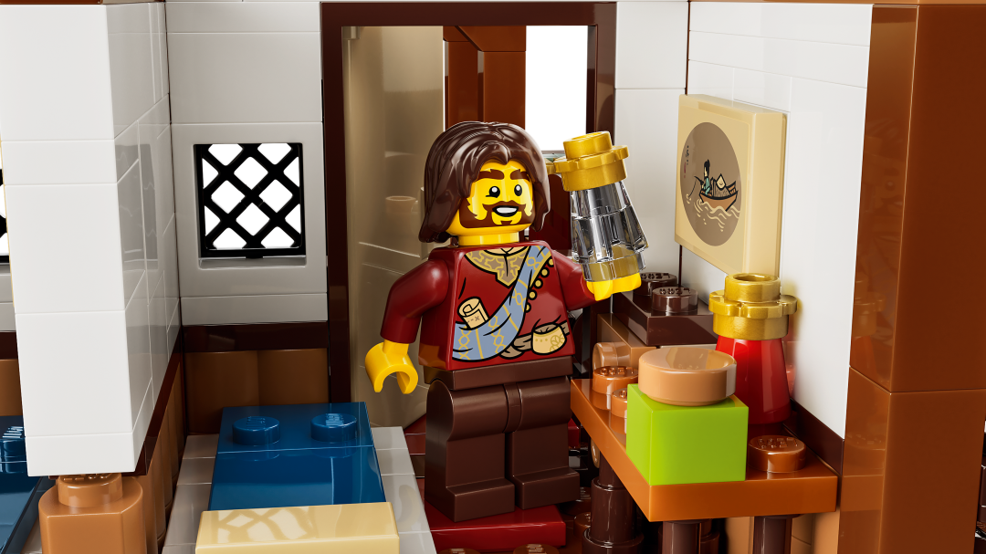 LEGO Iconic Ancient Moon-Gazing Inn 80121