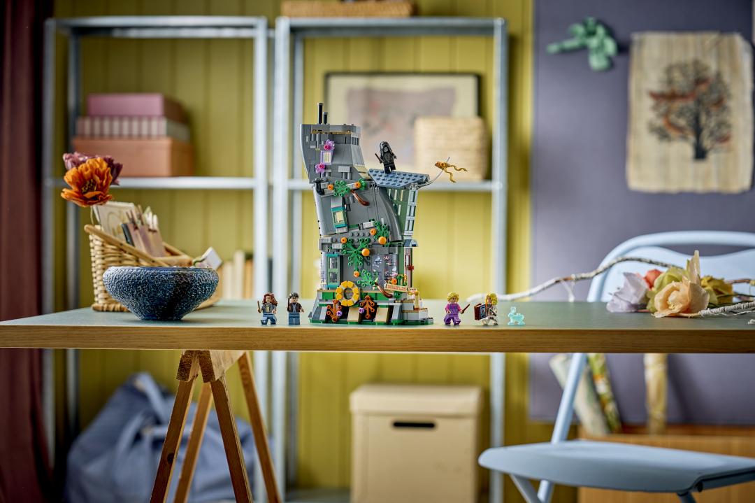 LEGO Harry Potter Luna Lovegood's House 76467