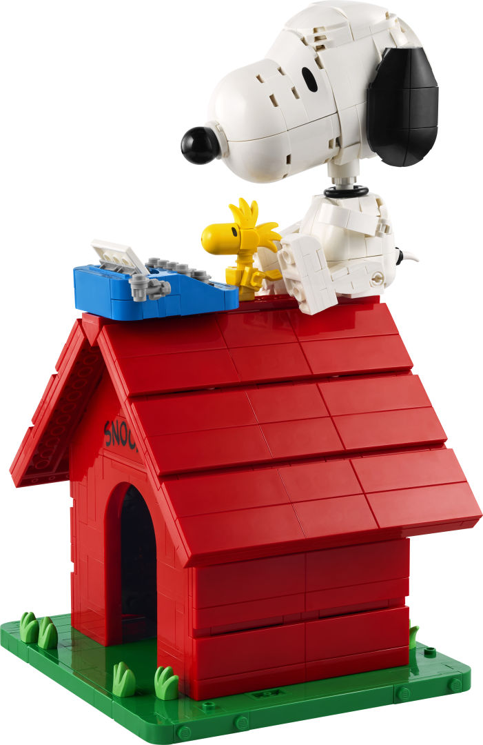 LEGO Ideas Peanuts: Snoopy's Doghouse 21368