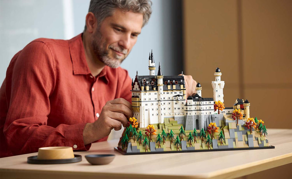 LEGO Architecture Neuschwanstein Castle 21063