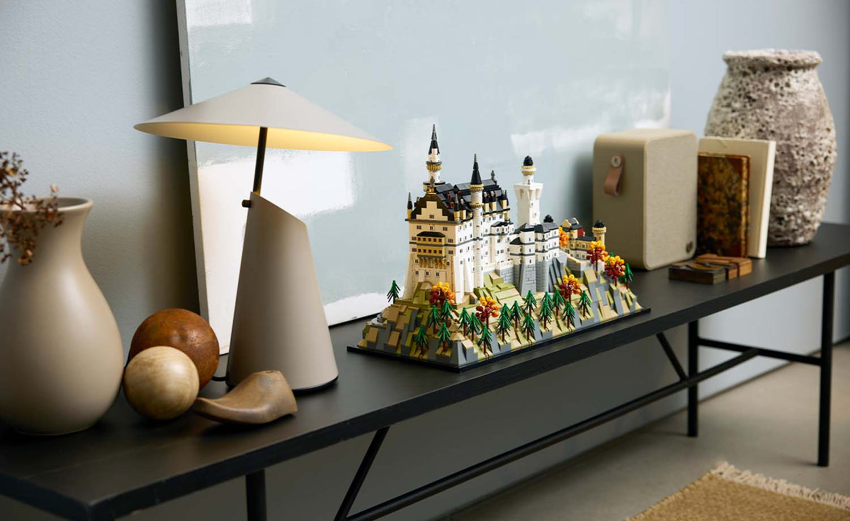 LEGO Architecture Neuschwanstein Castle 21063