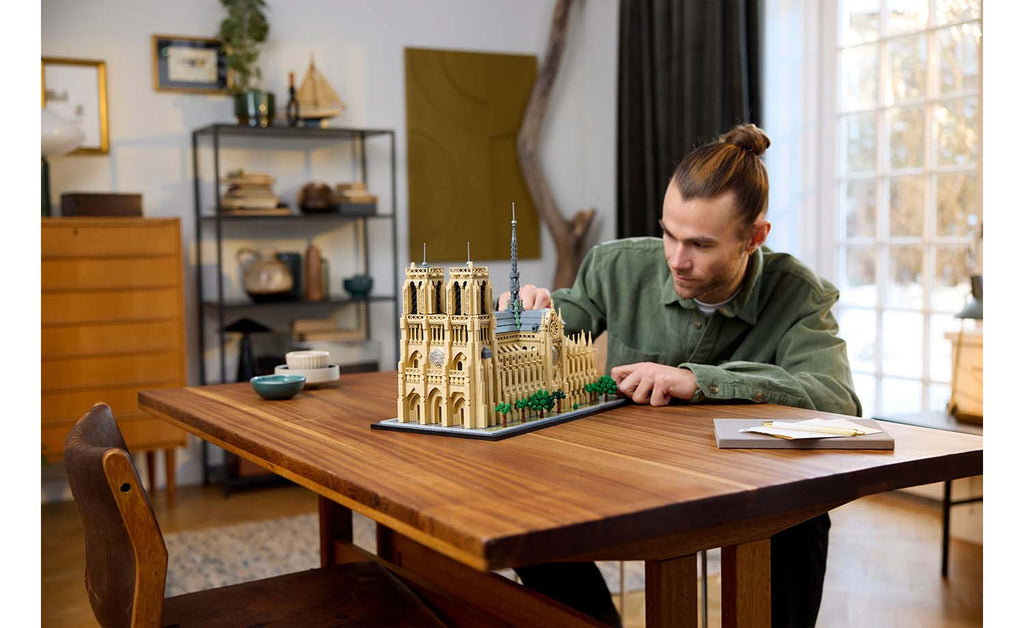 LEGO Architecture Notre-Dame de Paris 21061