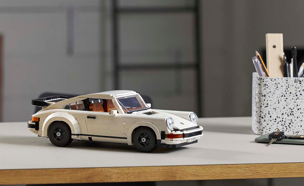LEGO ICONS Porsche 911 10295