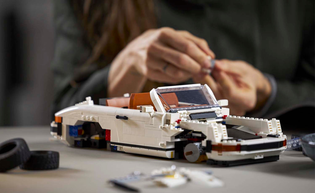LEGO ICONS Porsche 911 10295