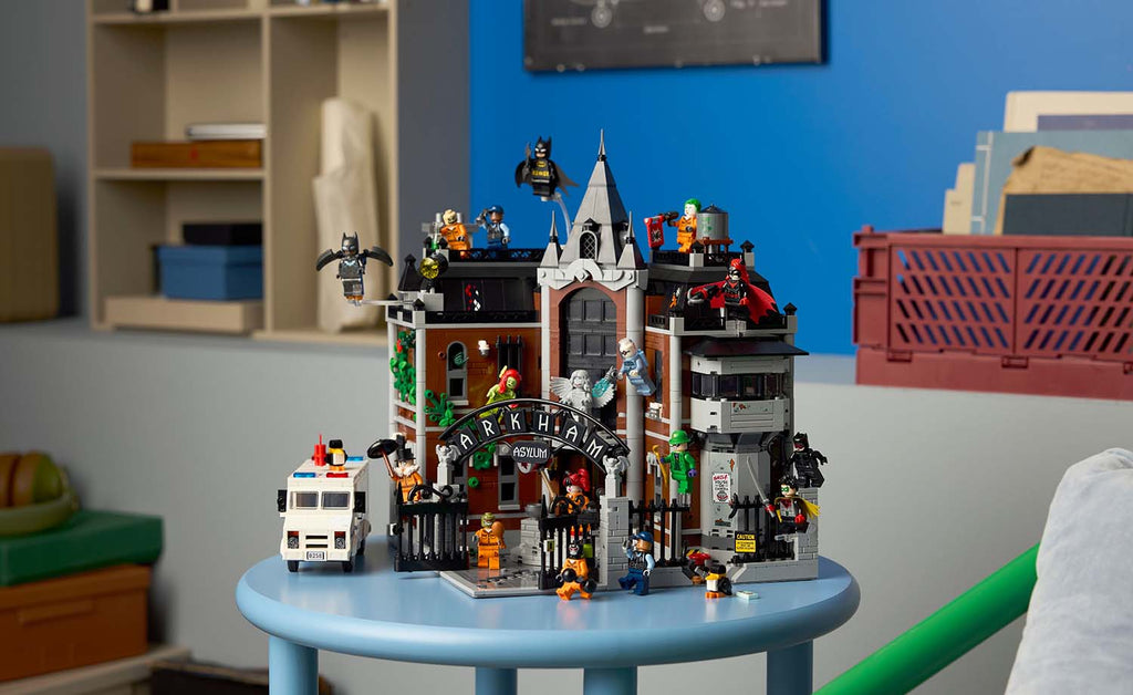 LEGO DC Arkham Asylum 76300