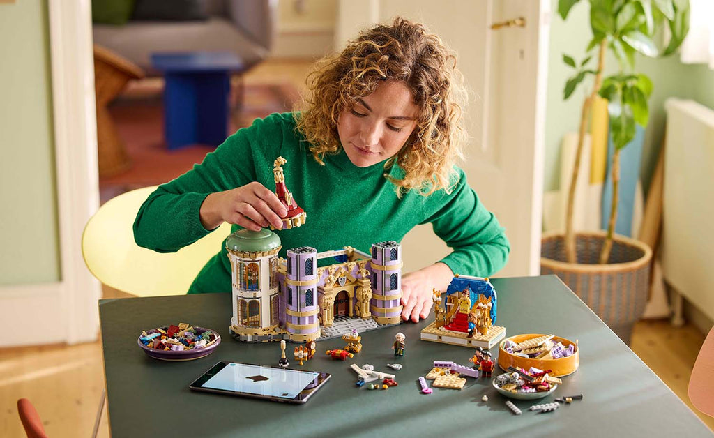 LEGO Disney Beauty and the Beast Castle 43263
