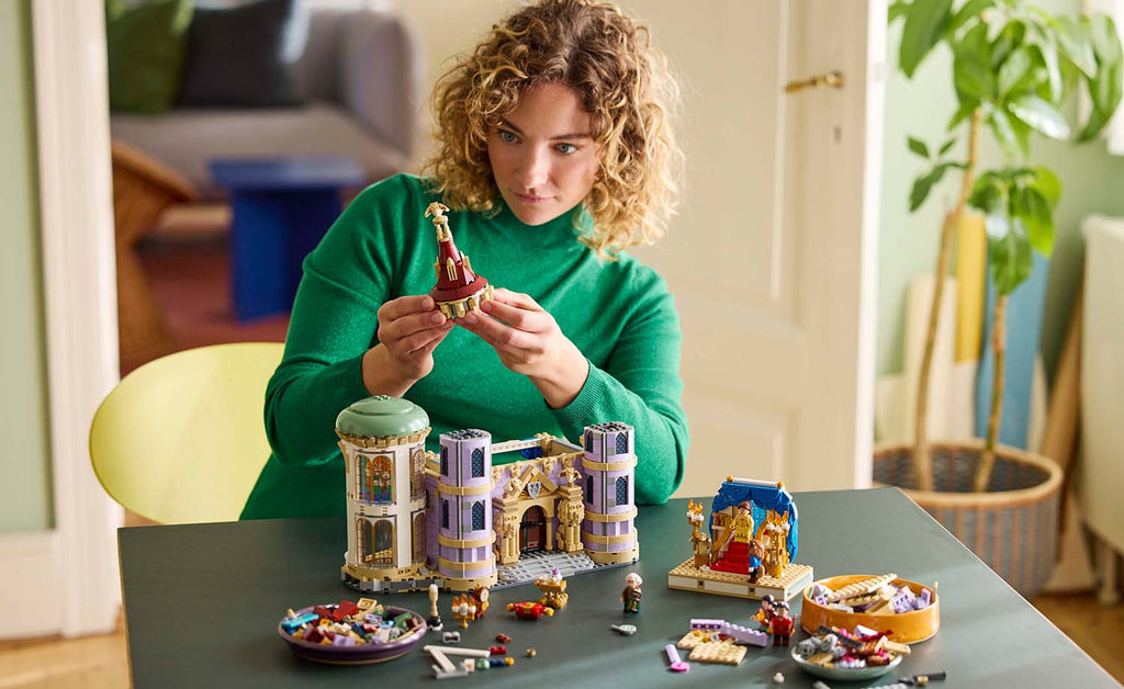 LEGO Disney Beauty and the Beast Castle 43263