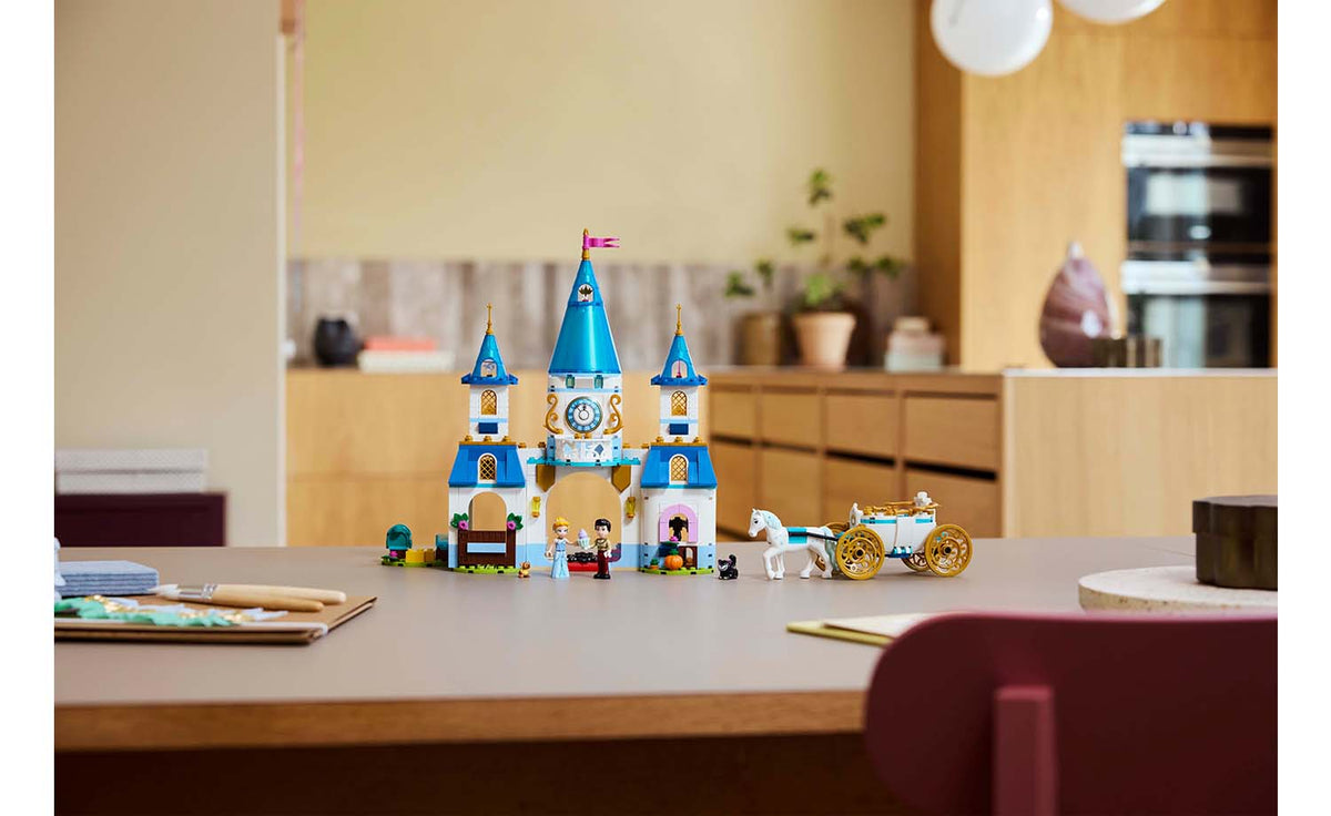 LEGO Disney Cinderella's Castle & Horse Carriage 43275