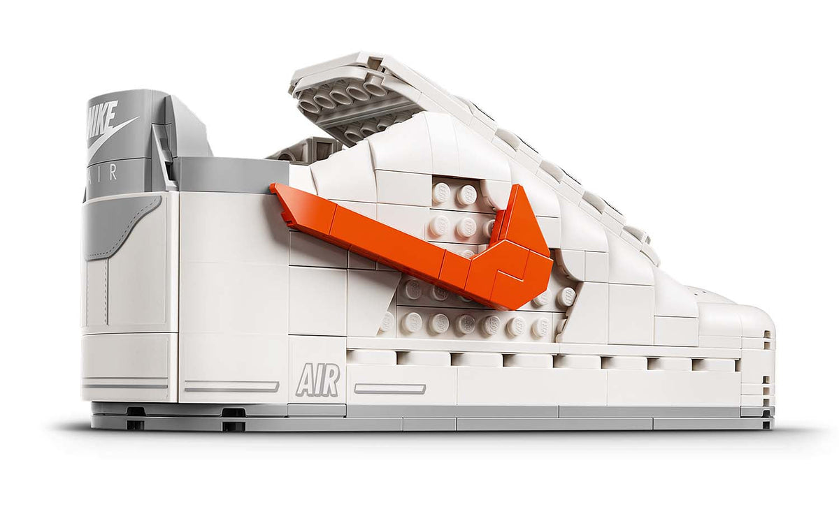 LEGO Editions Nike Air Force 1 x LEGO Set 43026