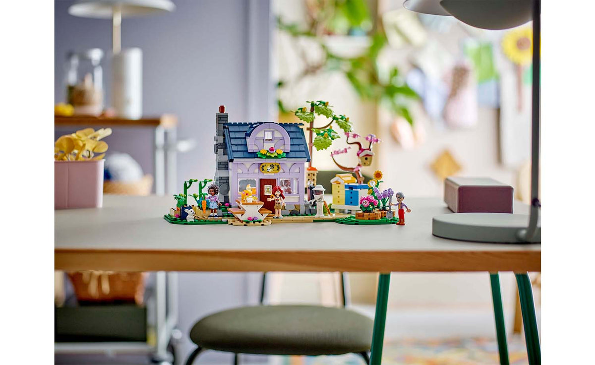 LEGO Friends Beekeepers' House and Flower Garden 42669