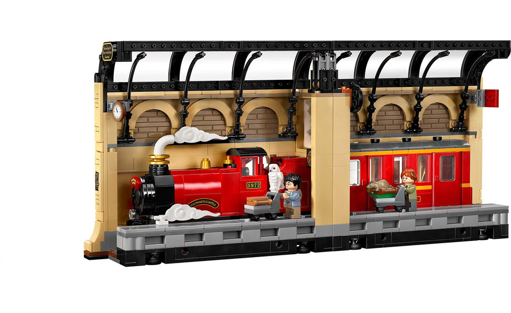 LEGO Harry Potter Book Nook: Hogwarts Express 76450
