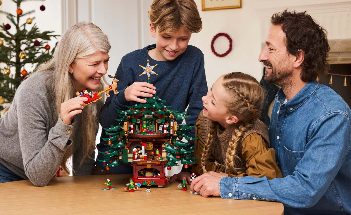 LEGO Iconic Family Christmas Tree Decoration 41843