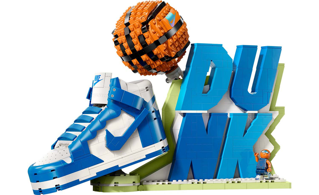 LEGO Iconic Nike Dunk 43008