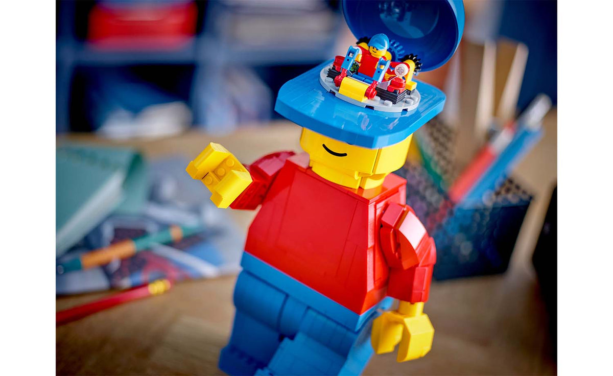 LEGO Iconic Up-Scaled Minifigure 40649