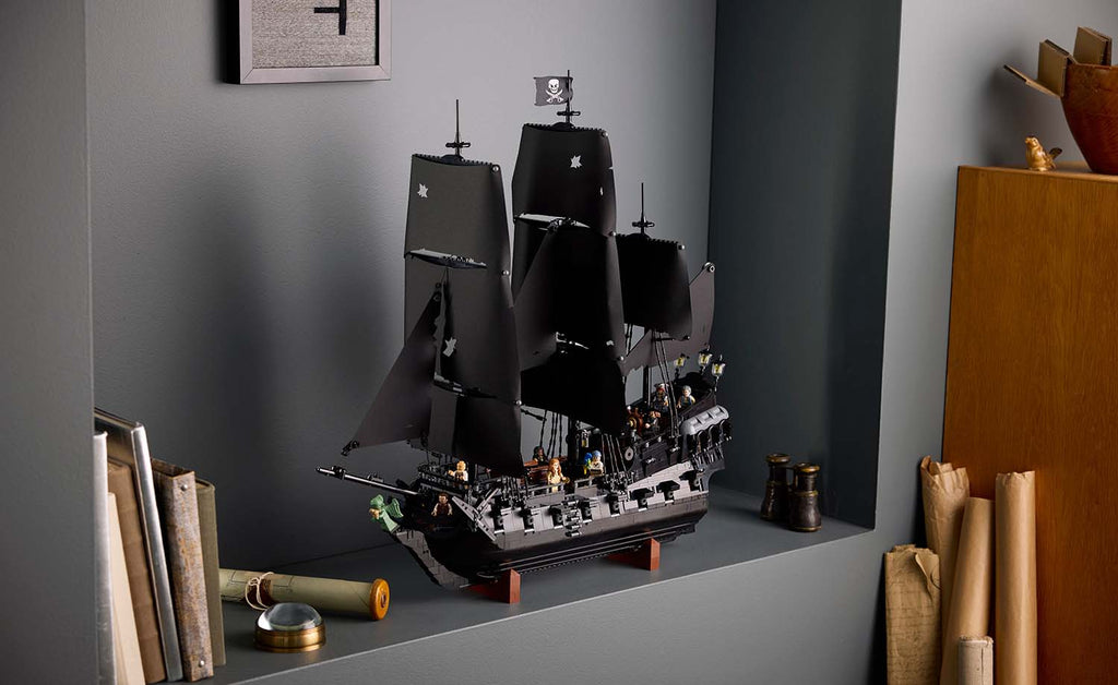 LEGO ICONS Captain Jack Sparrow's Pirate Ship 10365