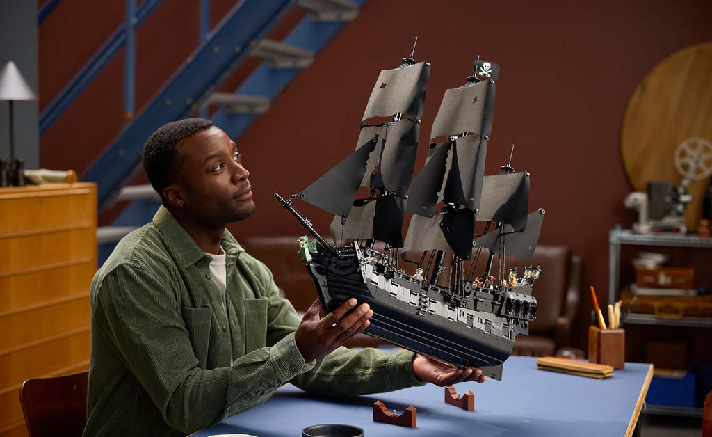 LEGO ICONS Captain Jack Sparrow's Pirate Ship 10365