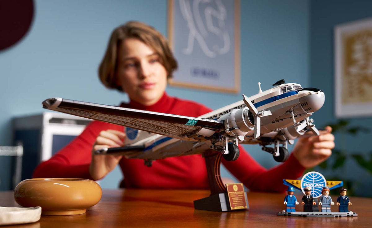 LEGO ICONS Douglas DC-3 PAN AM Airliner 11378