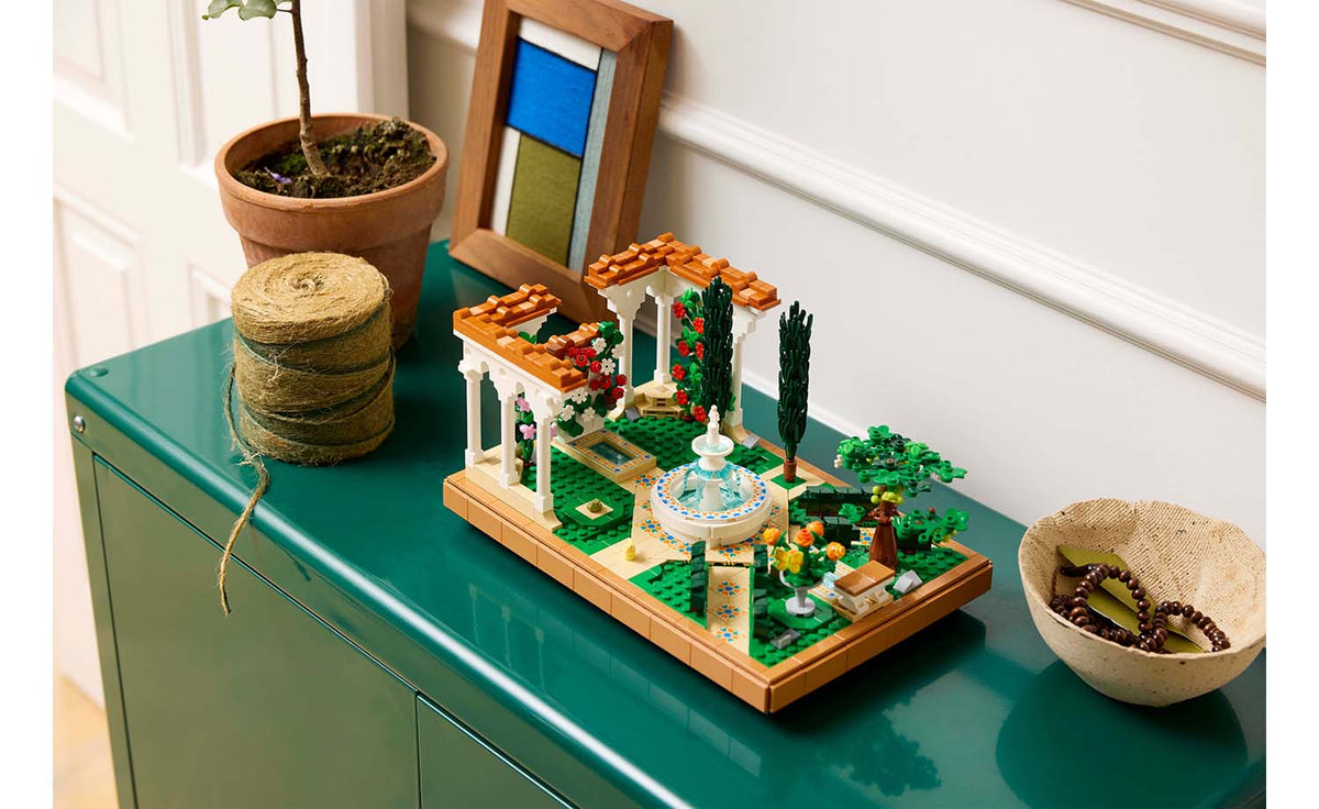 LEGO ICONS Fountain Garden 10359