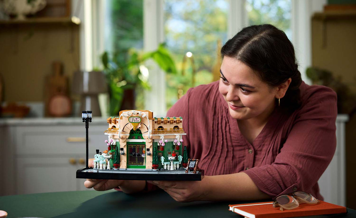 LEGO ICONS French Café 10362