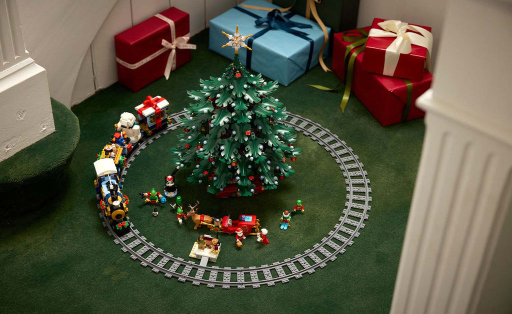 LEGO ICONS Holiday Express Train 10361