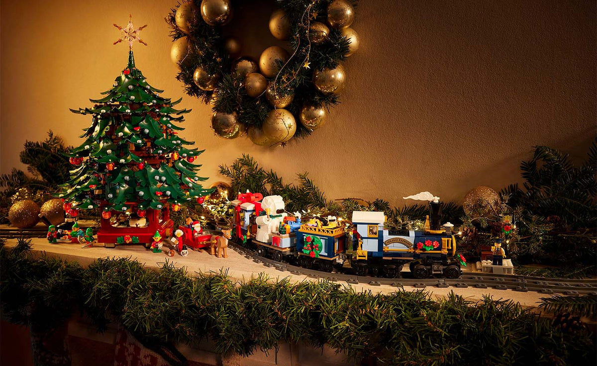 LEGO ICONS Holiday Express Train 10361
