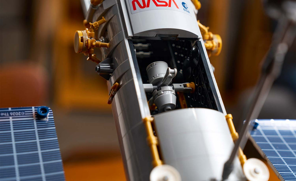 LEGO ICONS Hubble Space Telescope 11382