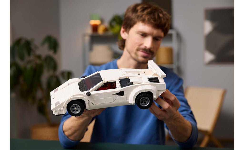 LEGO ICONS Lamborghini Countach 5000 Quattrovalvole 10337