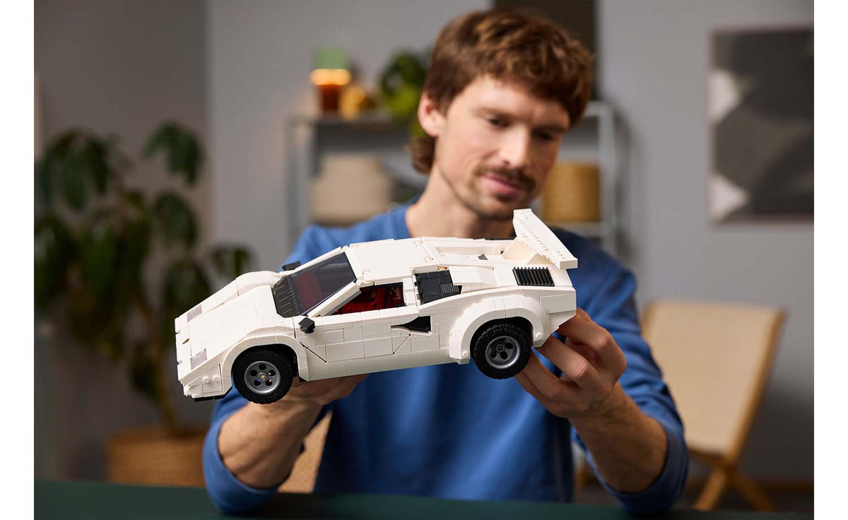 LEGO ICONS Lamborghini Countach 5000 Quattrovalvole 10337