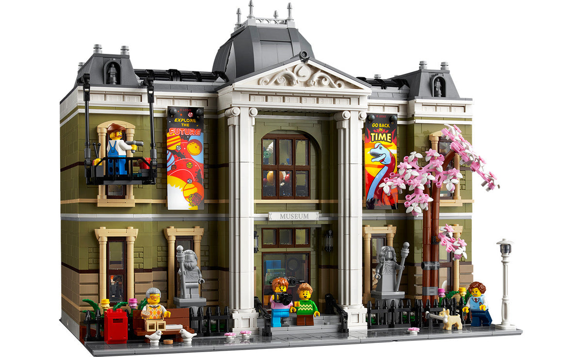 LEGO ICONS Natural History Museum 10326