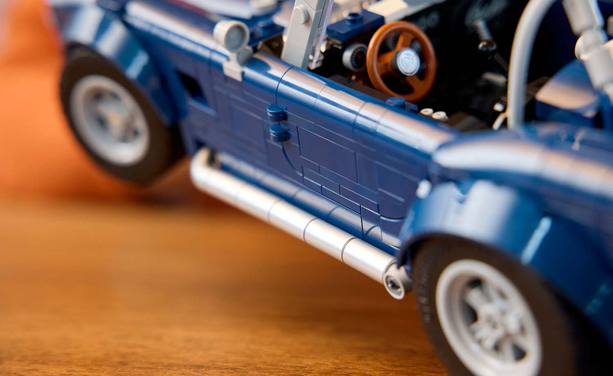 LEGO ICONS Shelby Cobra 427 S/C 10357