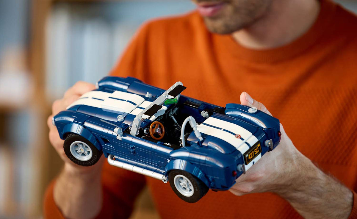 LEGO ICONS Shelby Cobra 427 S/C 10357