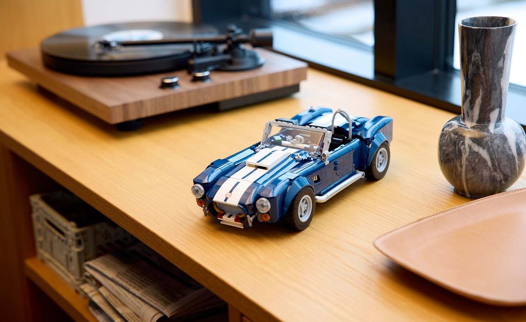LEGO ICONS Shelby Cobra 427 S/C 10357
