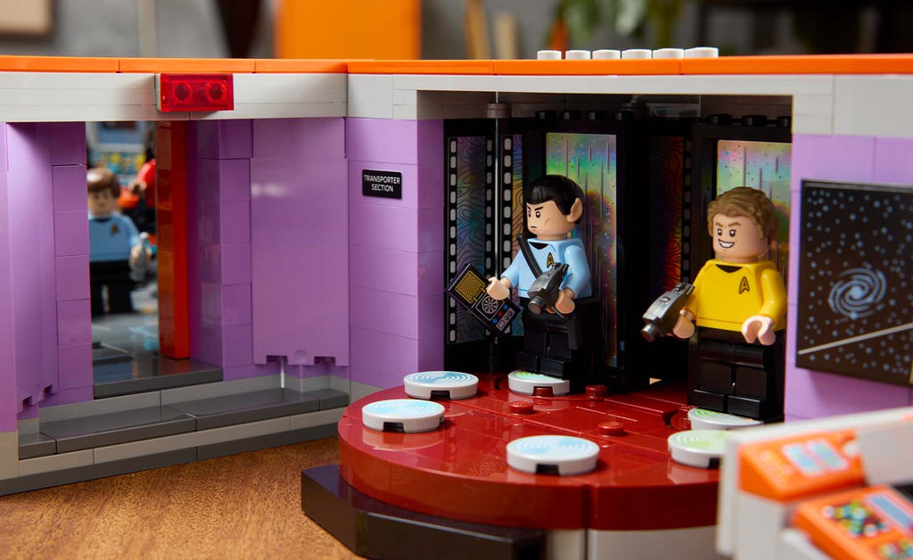 LEGO ICONS Star Trek: U.S.S. Enterprise NCC-1701 Bridge 11385