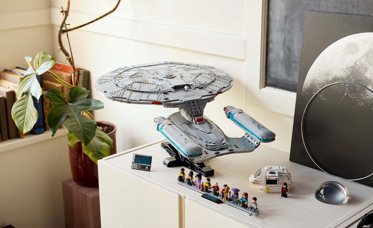 LEGO ICONS Star Trek: U.S.S. Enterprise NCC-1701-D 10356