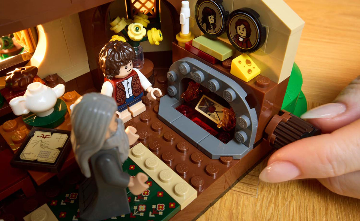 LEGO ICONS The Lord of the Rings: The Shire 10354