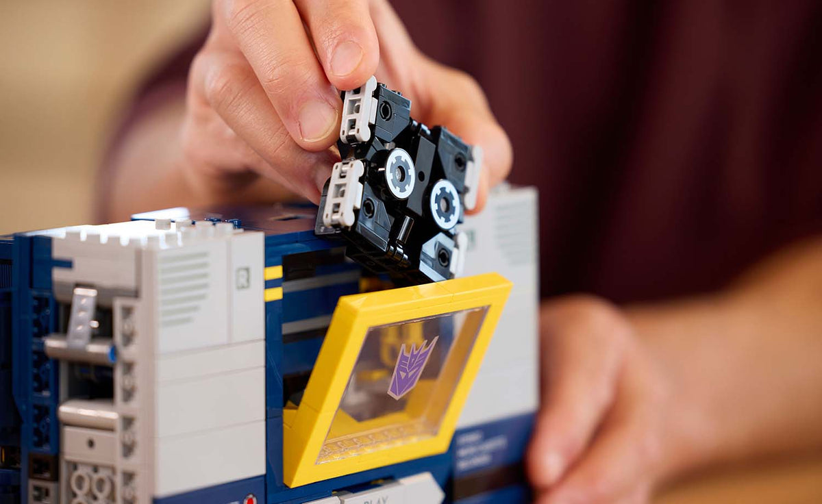 LEGO ICONS Transformers: Soundwave 10358